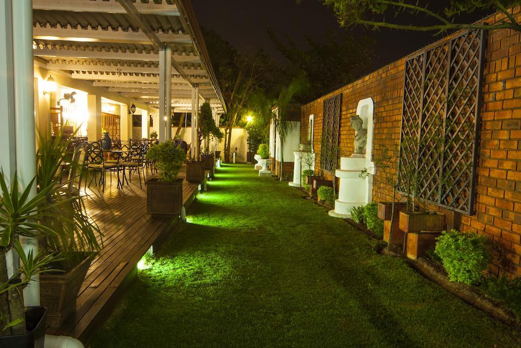 Aristo Manor Hotel Richards Bay Exterior photo