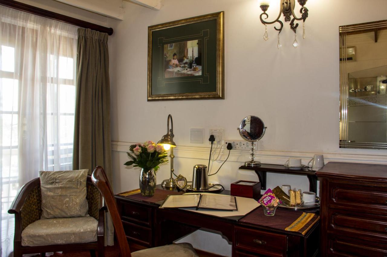 Aristo Manor Hotel Richards Bay Exterior photo