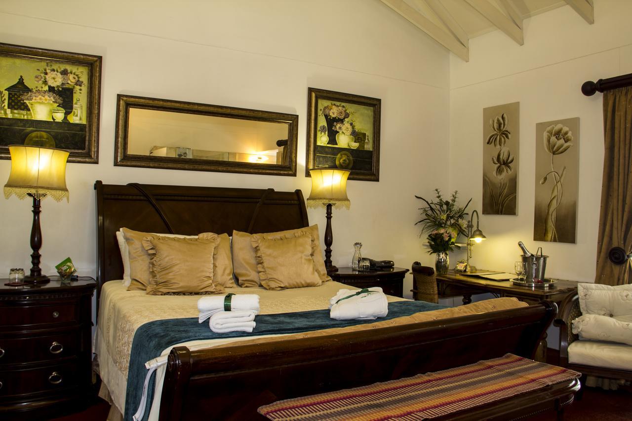 Aristo Manor Hotel Richards Bay Exterior photo