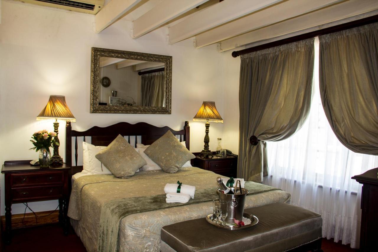 Aristo Manor Hotel Richards Bay Exterior photo
