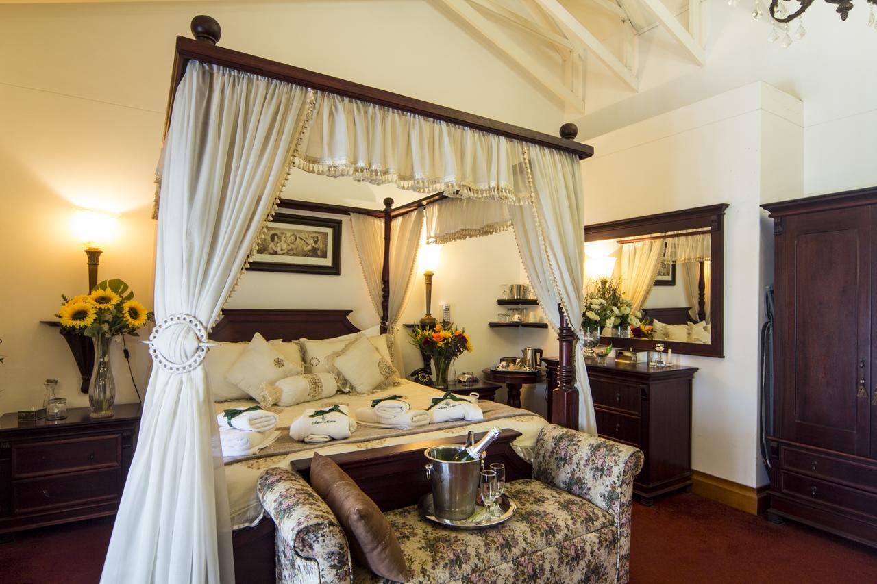 Aristo Manor Hotel Richards Bay Exterior photo