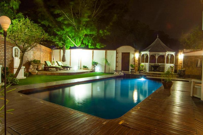 Aristo Manor Hotel Richards Bay Exterior photo