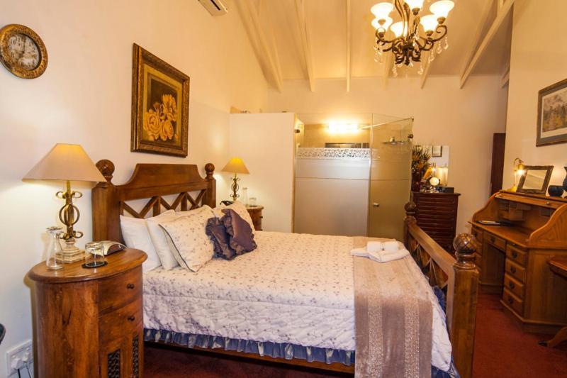 Aristo Manor Hotel Richards Bay Exterior photo